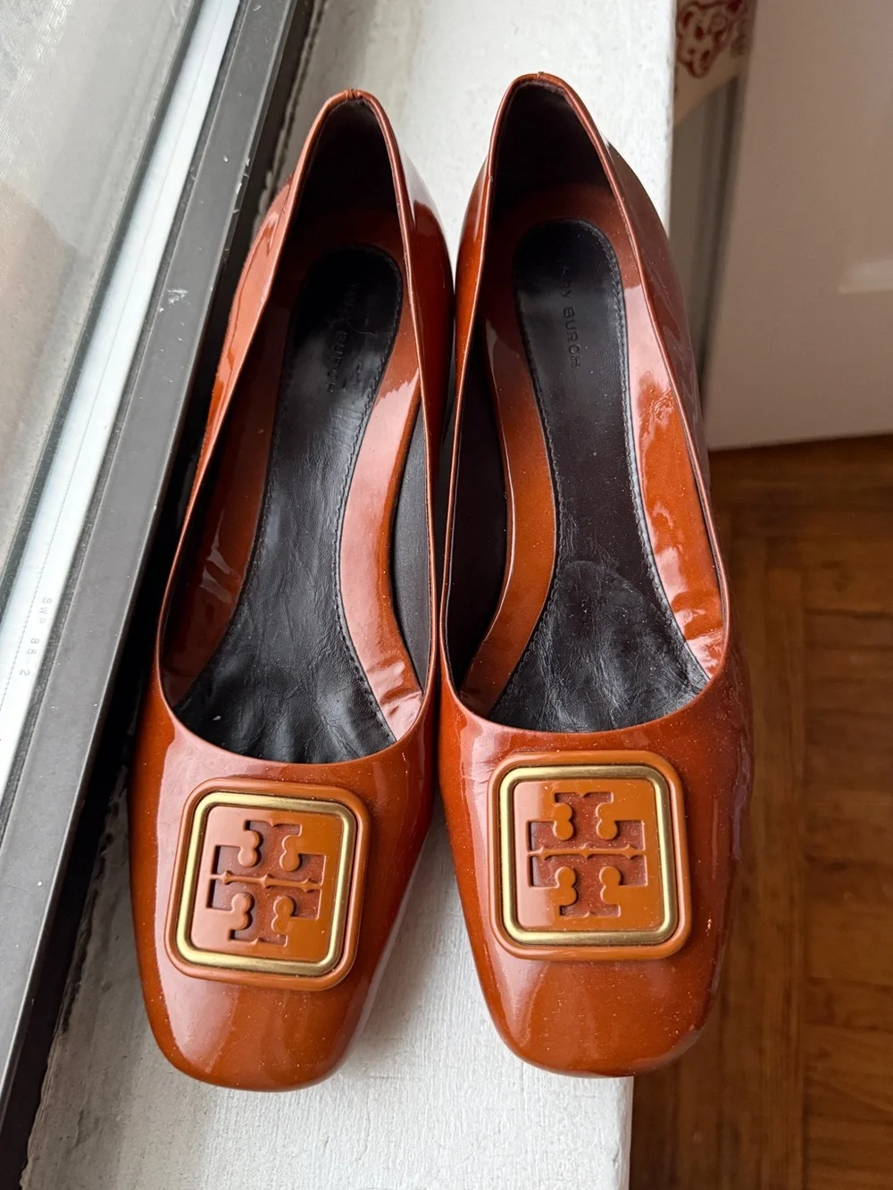 Tory Burch Cognac Patent Logo Square-Toe Pumps Size 10M